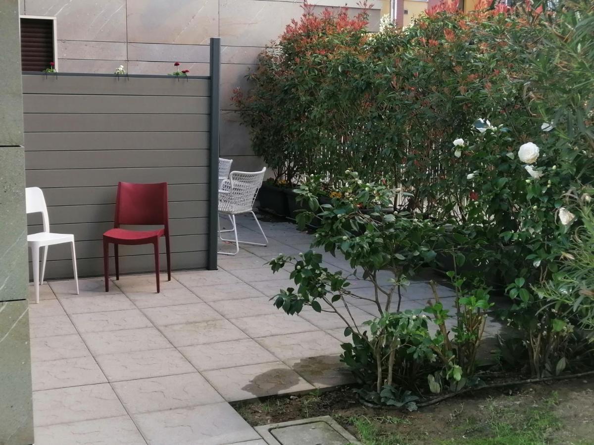 C.A.V. B&B Curiel20 San Donato Milanese Exterior photo